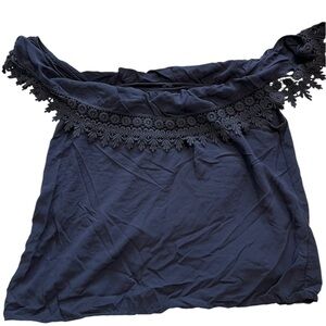 Cute Women’s Top! Off the shoulder Navy Blue Lace Trimmed Blouse Size M/L
